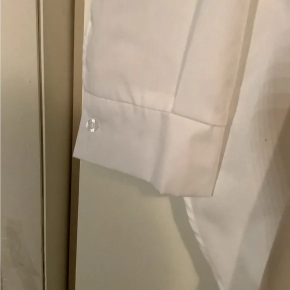 SHEIN CURVE 2XL Classic Button Front Blouse NWOT - Picture 2 of 7